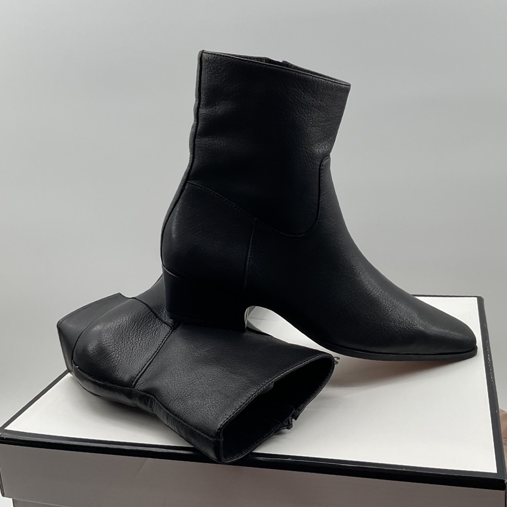 Steve Madden Dusty  Leather Square Toe Low Block Heel Ankle Boots